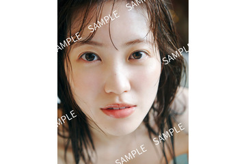 櫻坂46松田里奈、コテージのバスタブで火照った表情 1st写真集封入特典解禁【まつりの時間】 画像