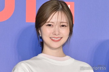 白石麻衣、肩出し＆美脚輝くショットに称賛の声「圧倒的に美しい」「ため息もの」 画像