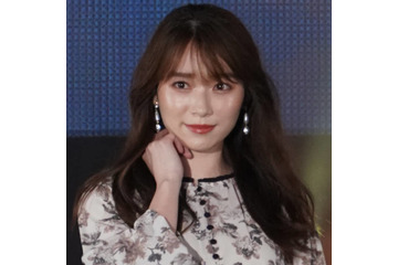 櫻坂46守屋麗奈、雪景色をバックにしたホワイトコーデSHOTにファンうっとり「雪の女神」「可愛すぎるのよ」 画像