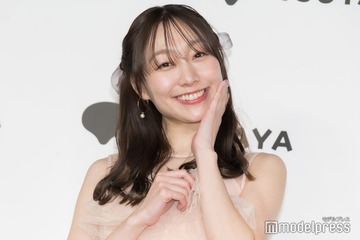 須田亜香里、ショート丈ニットで美ウエストチラリ「スタイルレベチ」「着こなしが上級者」の声 画像