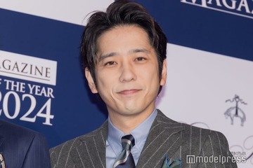 二宮和也、人気女性タレントからのお土産着用ショット公開 “呼び名”にも反響「ファミリー愛最高」「可愛い」 画像