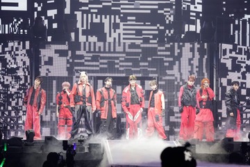 超特急、悲願の東京ドーム決定で歓喜の抱擁 涙で語った15年目の決意「やっててよかった」【「REAL？」レポート／セットリスト】 画像