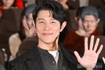 鈴木亮平「リブート」“一人二役”の対峙シーン舞台裏の全貌公開 吹き替え俳優にも注目集まる「後ろ姿ご本人かと」「再現度すごい」驚きの声 画像