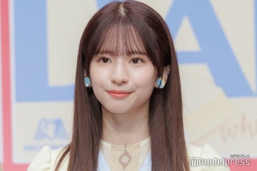 乃木坂46菅原咲月「一度袖を通してみたかった」“憧れの衣装”で美脚スラリ「受け継がれていくのエモい」「神スタイル」と反響 画像