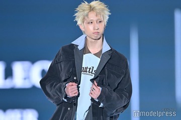 「今日好き」MON7A（もんた）差し色おしゃれなコーデでオーラ放つ「クールでかっこいい」「憧れる」と絶賛の声【TGC2026 S/S】 画像