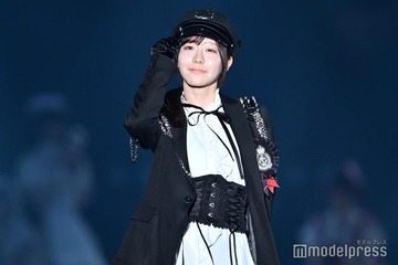 FRUITS ZIPPER真中まな、雰囲気ガラリのハンサムコーデ 華麗なターンで魅了【IDOL RUNWAY COLLECTION 2026】 画像