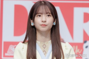 乃木坂46菅原咲月「初めてのランウェイ」美脚際立つミニスカ姿披露「大人っぽい」「雰囲気違ってドキッとしちゃう」とファン絶賛 画像