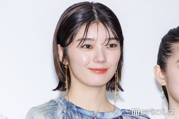 櫻坂46藤吉夏鈴、レースタイツで美脚際立つ 甘辛ミックスコーデに「美しさの暴力」「着こなせるのすごい」の声 画像