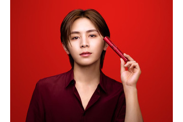 Hey! Say! JUMP山田涼介「メイベリン」新CMで大人の魅力漂う 情熱的な眼差しが新曲「Gravity Love」とシンクロ 画像