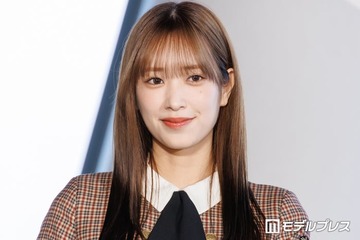 元日向坂46佐々木久美、手編みのチューリップ柄スカーフ公開「クオリティ高すぎ」「腰に巻くの可愛い」と反響 画像