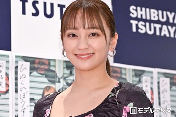 第1子出産発表の岡田結実「子どもの顔がこれになってきてる」自身の幼少期ショット公開「目がぱっちり」「美少女遺伝子強い」の声 画像