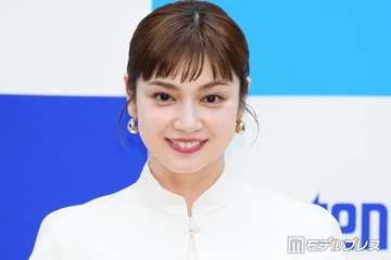 4児の母・平愛梨「おやすみ前のカオス達」並んで眠る子どもたちの姿公開「お揃いのパジャマ良すぎ」の声 画像