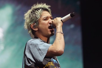 ワンオクTaka、誕生日に大物芸能人集結 駅での集合ショットに「豪華すぎる」「AIみたい」と反響続々 画像