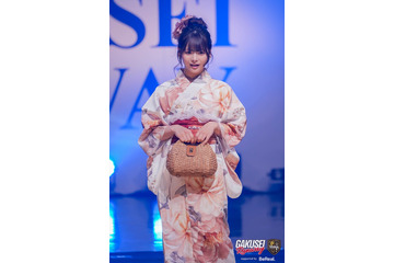 元ばんばんざい流那の妹・莉那（りな）、お団子ヘア×大ぶり髪飾りで魅力放出「何でも似合う」「新鮮」と反響【学生ランウェイ】 画像