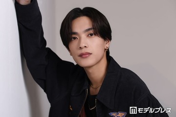 なにわ男子・高橋恭平、26歳で制服姿に本音 “理想のモテ男子”メンバー明かす「一軍感ある」【「山口くんはワルくない」インタビュー】 画像