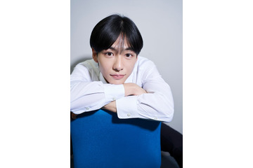 カンテレ・秦令欧奈アナ、男性アナウンサー初の本格写真集決定 お仕事中のONな姿＆OFFの日の素顔披露 画像