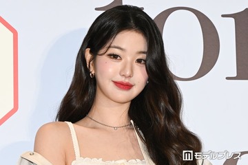 IVEウォニョン、変装なしで六本木に降臨 大胆スリットスカートから美脚チラリ「異次元の美しさ」「圧倒的オーラ」とファン驚き 画像