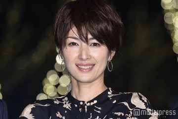吉瀬美智子、個性派ミラー・間接照明…センス溢れる自宅お手洗い公開「自宅とは思えない高級感」「洗練されたバーみたい」の声 画像