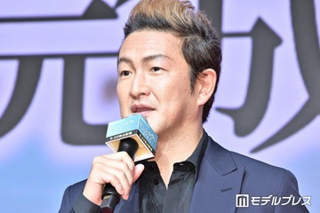 中村獅童「可愛くお化粧をしてもらった白塗りハルナツ兄弟」息子2ショット披露「そっくり」「成長早すぎる」 画像