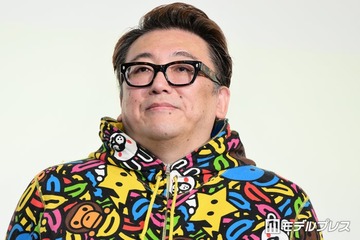 Snow Man向井康二「SAKAMOTO DAYS」撮影現場に来訪「めめこじたまらん」「差し入れの気遣い流石」福田雄一監督が3ショット公開 画像
