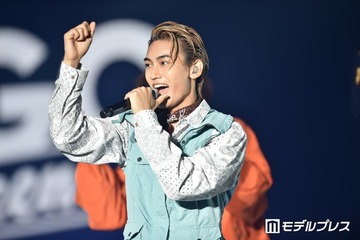 WATWING高橋颯、結成記念日に幼少期ショット公開「面影ある」「元気いっぱいで可愛すぎる」と反響 画像
