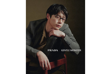 坂口健太郎、PRADA＆GENTLE MONSTERコラボコレクションに登場 「本」をコンセプトに展開 画像