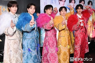 M!LKとコラボ・宝塚歌劇団 花組の衣装＆冒頭セリフに注目集まる「麗しすぎて滅」「愛を感じる」【2026 FNS歌謡祭 夏】 画像
