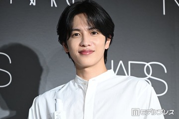 志尊淳「結婚会見みたい（笑）」フォトセッションで戸惑い 美肌披露＆朝のこだわり明かす 画像