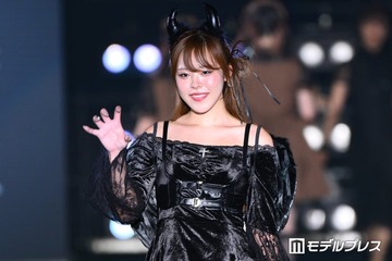登録者数90万超美人YouTuber、赤ビキニで美ボディ披露「目のやり場に困る」「抜群のプロポーション」の声 画像