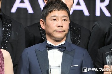 前澤友作氏、10年ぶりに来日した元BIGBANGメンバーの近影公開「ワンちゃんも心開くなんてすごい」「素敵な関係性」驚きの声相次ぐ 画像