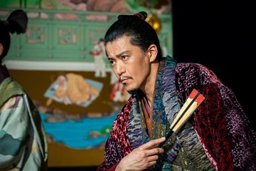 小栗旬「豊臣兄弟！」出演の決め手となった共演俳優の存在「僕にとって財産」本人が語る“首の傾き”裏話も【インタビュー前編】 画像