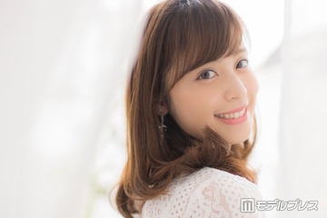 第1子出産の久慈暁子、0歳娘との2ショットに反響「可愛すぎる」「優しい表情に癒される」と反響 画像