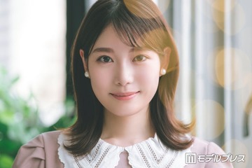 元女流棋士のフジ竹俣紅アナ、ノースリワンピで素肌輝く「シックな姿も美しい」「大人可愛いスタイルですね」の声 画像
