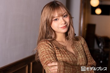 ギャルママモデルまぁみ、ぴったりキャミ姿でオレンジ髪へのイメチェン報告「セクシー」「色気がだだ漏れ」と反響 画像