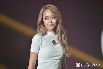 みりちゃむ「さーうなっ」美スタイル際立つビキニショット公開「くびれ綺麗」「すっぴん？」の声 画像