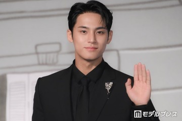 SEVENTEENミンギュ、入隊前に坊主姿公開「頭の形が綺麗」「どんな髪型も似合う」と反響相次ぐ 画像