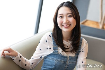 「バチェラー6」参加美女、オフショルニットで美肩ちらり「華奢な肩で綺麗」「スタイル良くて憧れる」と反響 画像