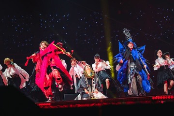 NEWS、客席から登場・ファンと合唱…“3人の先生”が魅せる唯一無二の世界観 結成25周年へ踏み出した胸高鳴る第一章【ライブレポ】 画像