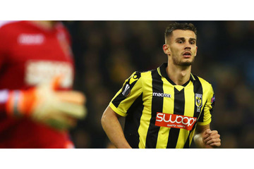 小林祐希も仰天？！22歳の巨漢選手、相手の“アソコ”を掴む 画像