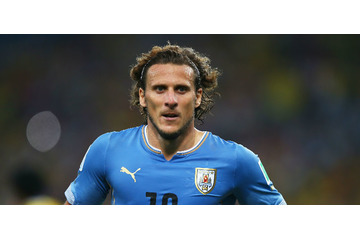 フォルラン、芸術的FKを2発もぶち込む！柏は要警戒だ 画像