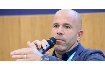 イタリア代表暫定監督ディ・ビアージョ、大いに喜ぶ 画像