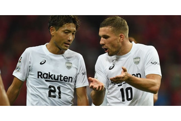 高原直泰と対談したポドルスキ、「沖縄サッカーキャンプ」で感じたこととは 画像
