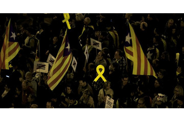 バルサ戦直前に…警察官が「黄色のTシャツ」を没収しまくる！ナゼだ 画像