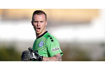 男前すぎる…「世界最高の謎失点」のGK、“ミスの原因”でスゴイことをやる 画像