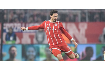 DFフメルスはやっぱ神！正確に通した「25m級」のロングフィードがこれ 画像