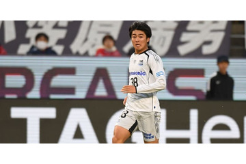 17歳がJの舞台で躍動！G大阪の中村敬斗、「60m独走ゴール」を見よ 画像