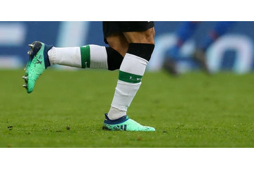 adidasの新作スパイクは「デッドリーストライクパック」！選手も着用開始 画像