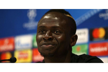 ユニフォーム寄贈のS・マネ、CL決勝を巡る「友人とのエピソード」を明かす 画像