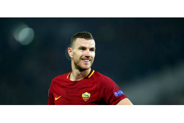 来日中のジェコ、美人妻と着物姿に変身！ 画像