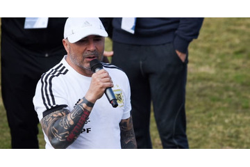 アルゼンチン代表、W杯は大丈夫か！今度は監督に「セクハラ疑惑」 画像